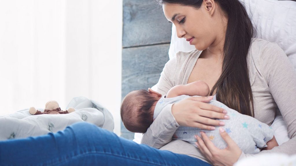 What's the difference between open- and closed-system breast pumps